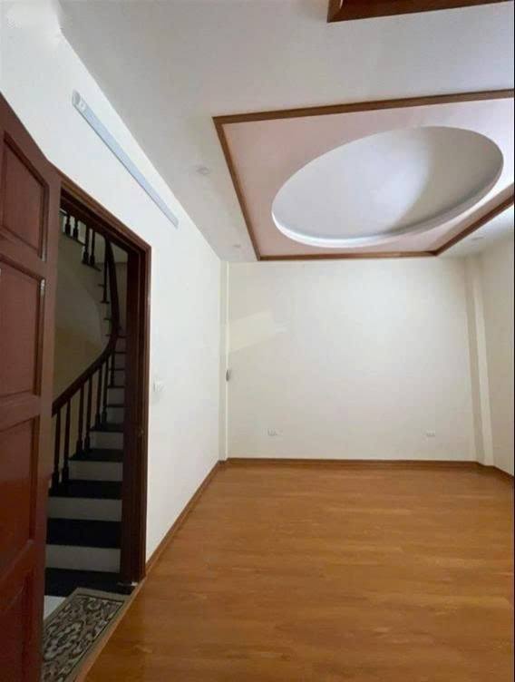 Cho thuê nhà nguyên căn 519 Trương Định, 5 tầng x 35m2, 4 ngủ, 10 Triệu - Ảnh 1